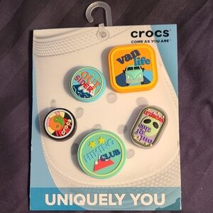 CROCS Jibbitz Van Life and Surf Club Charms - Multicolor